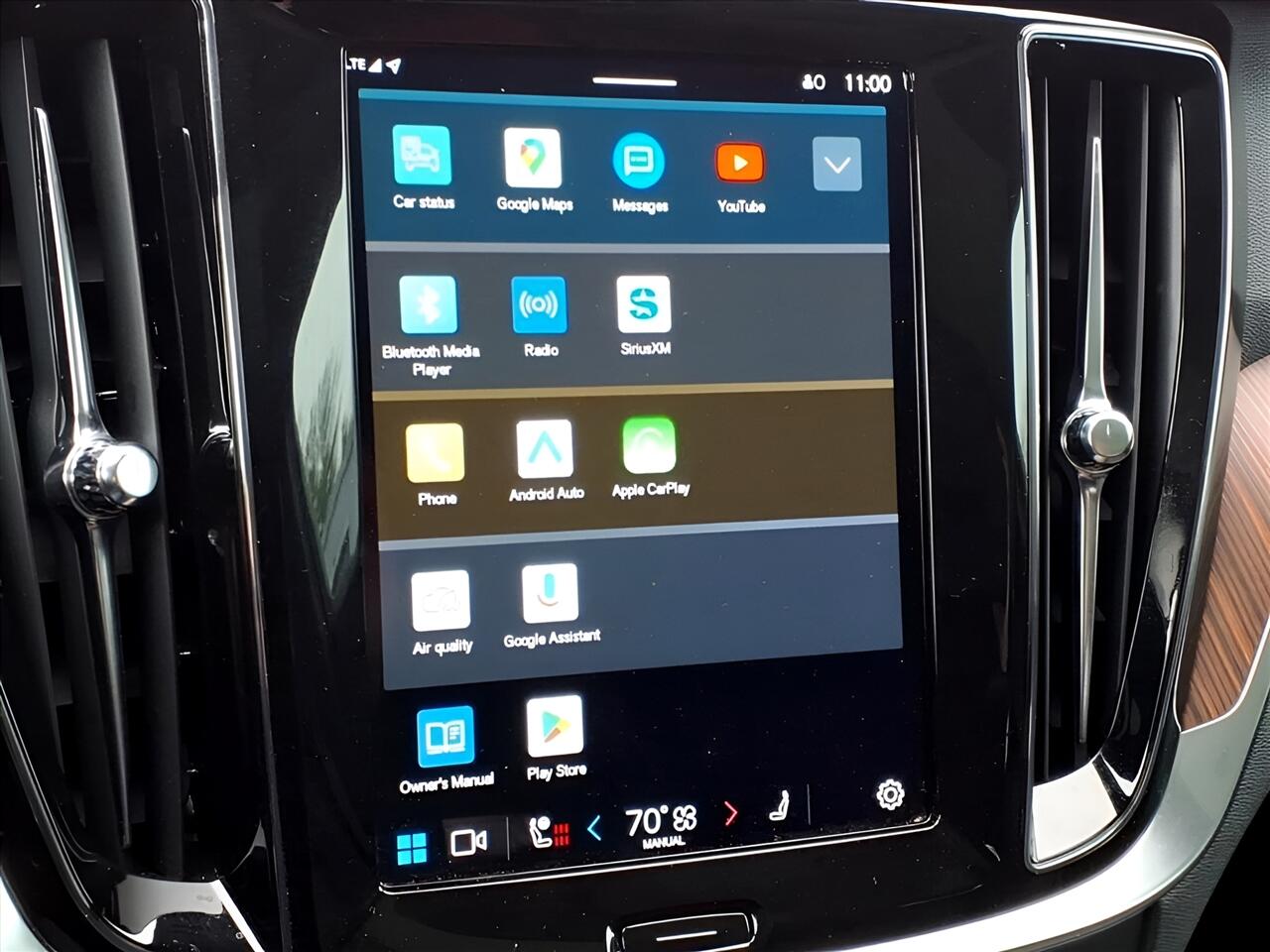 Volvo V60 Cross Country B5 AWD Plus 2025