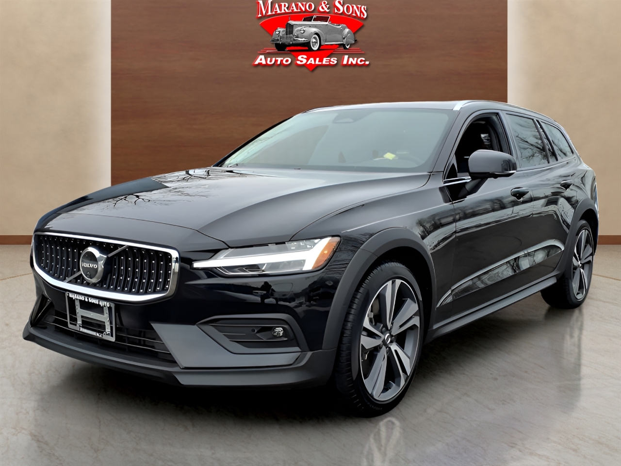 2025 Volvo V60 Cross Country B5 AWD Plus