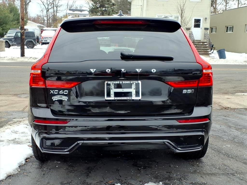Volvo XC60 B5 AWD Plus 2025