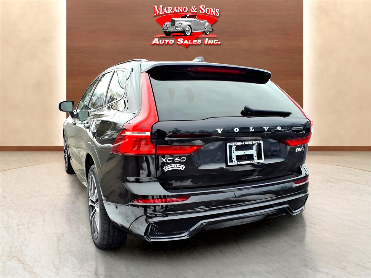 Volvo XC60 B5 AWD Plus 2025