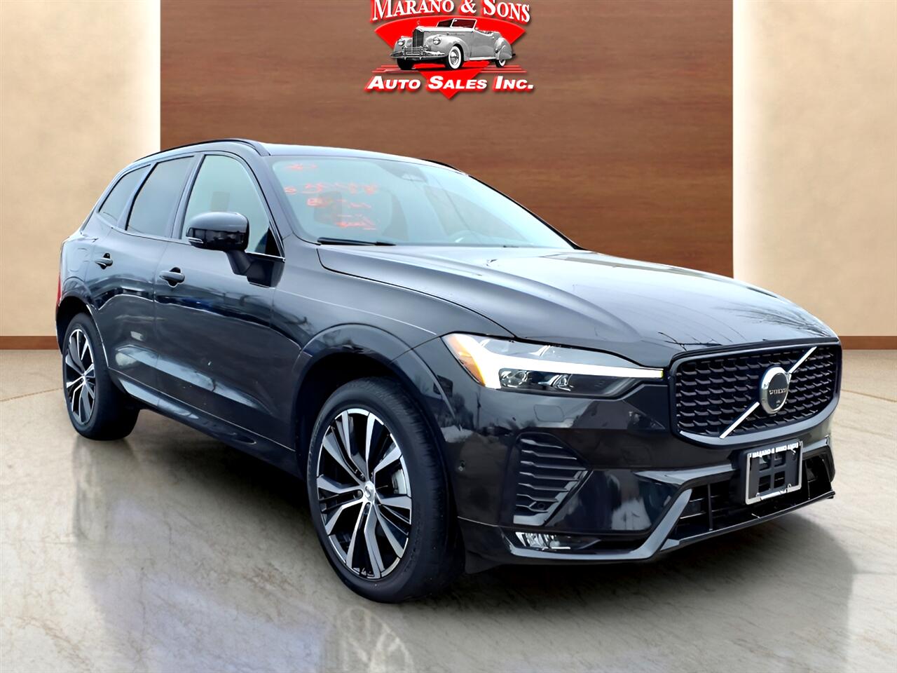 Volvo XC60 B5 AWD Plus 2025