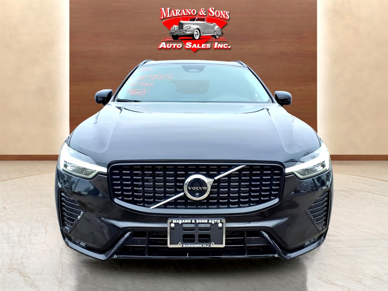 Volvo XC60 B5 AWD Plus 2025