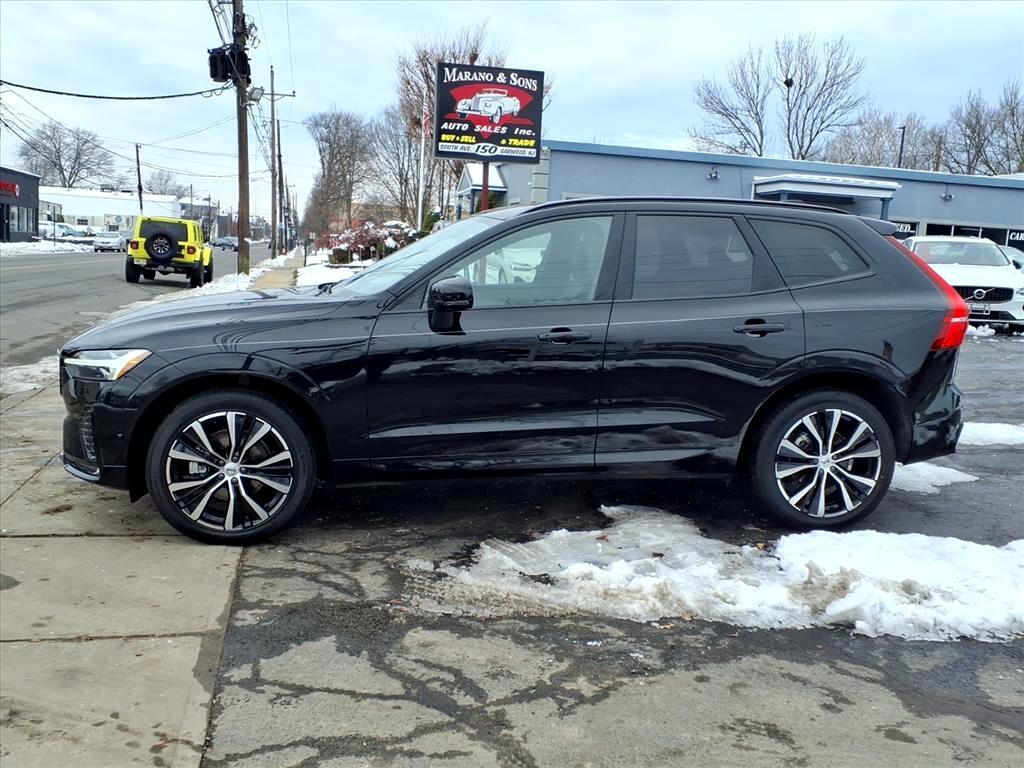Volvo XC60 B5 AWD Plus 2025