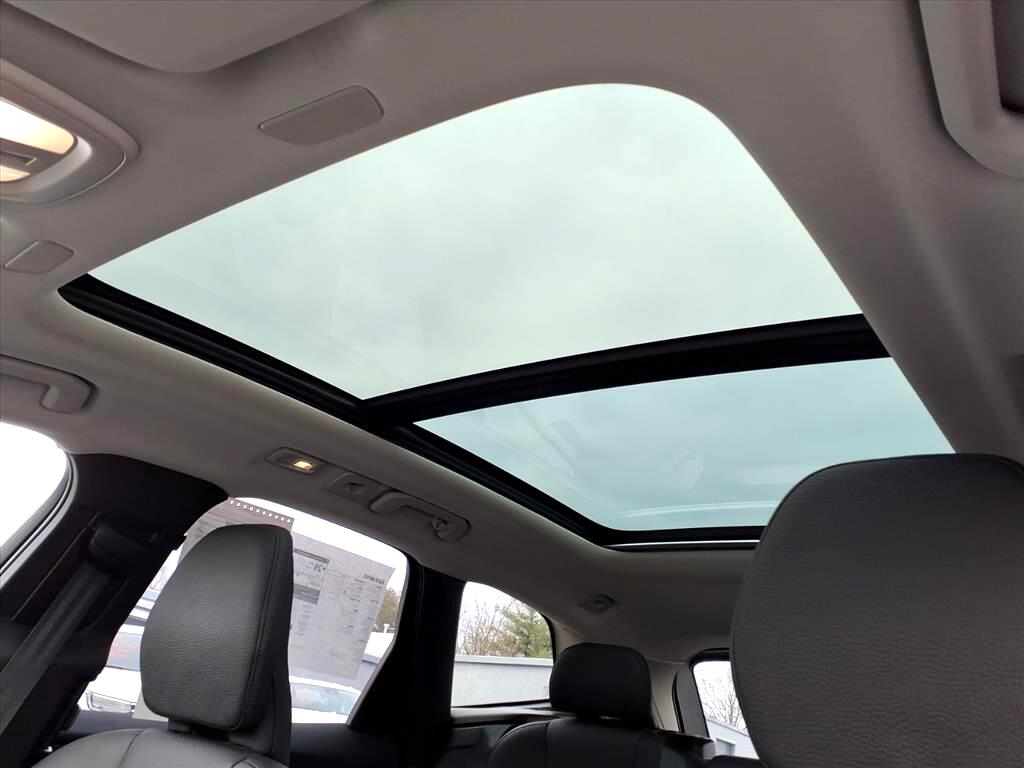 Volvo XC60 B5 AWD Plus 2025