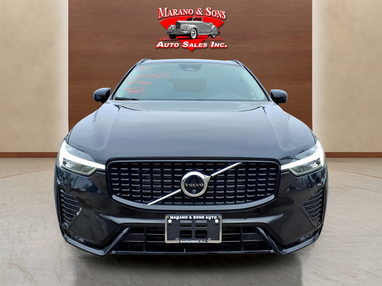 Volvo XC60 B5 AWD Plus 2025