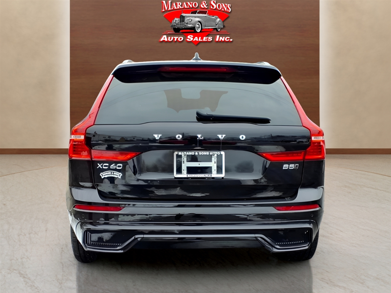 Volvo XC60 B5 AWD Plus 2025