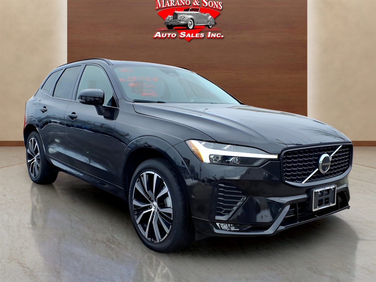 Volvo XC60 B5 AWD Plus 2025