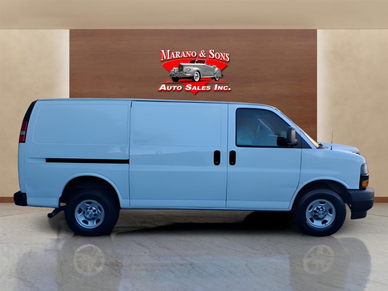 Chevrolet Express Cargo Van RWD 2500 135" 2020