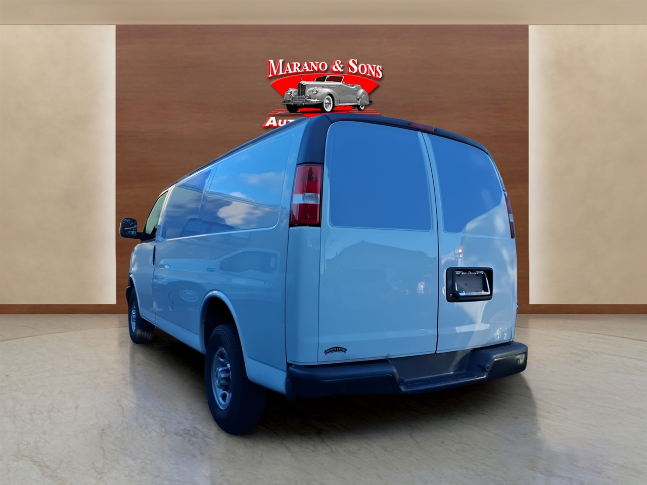 Chevrolet Express Cargo Van RWD 2500 135" 2020