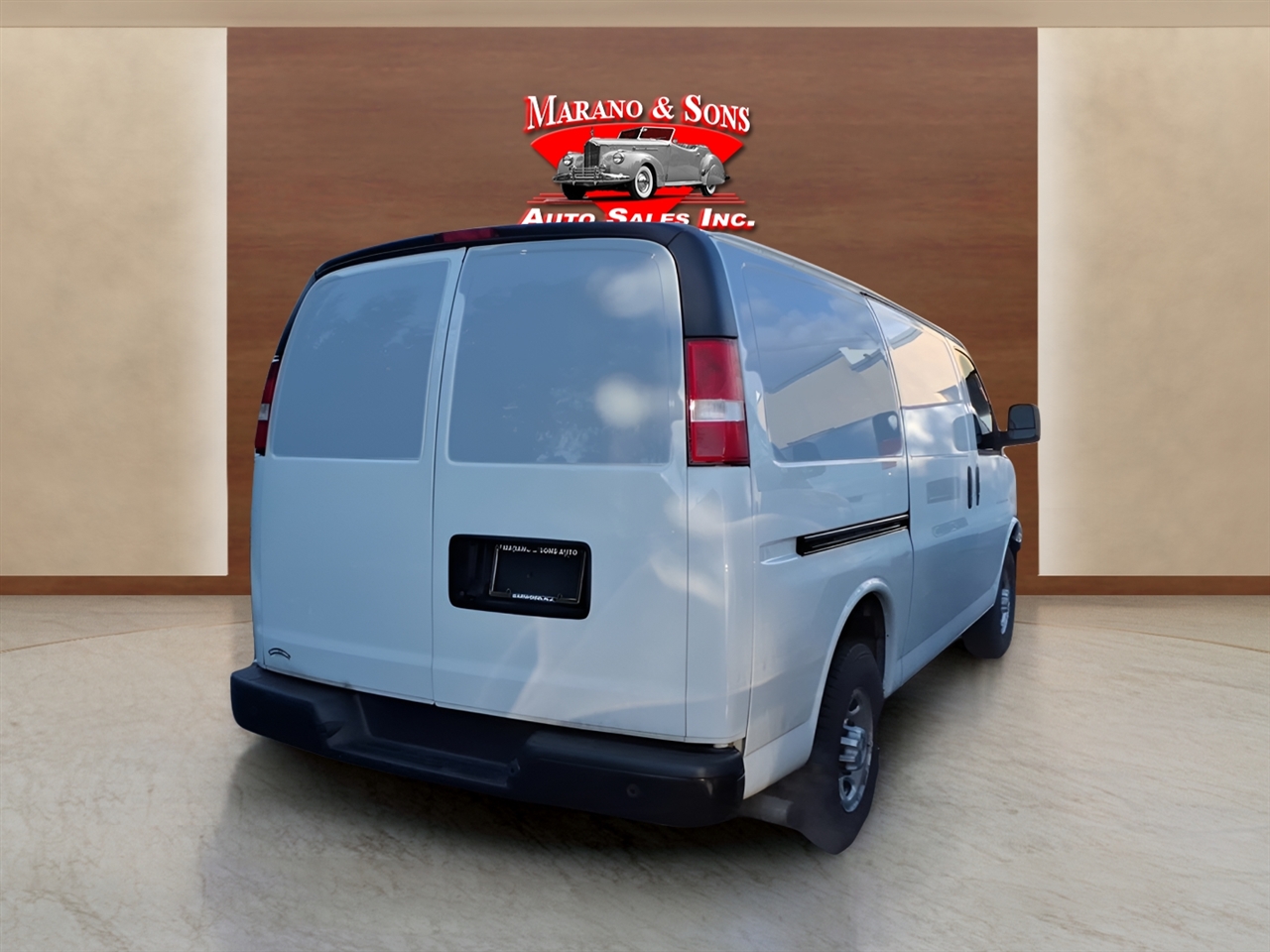 Chevrolet Express Cargo Van RWD 2500 135" 2020