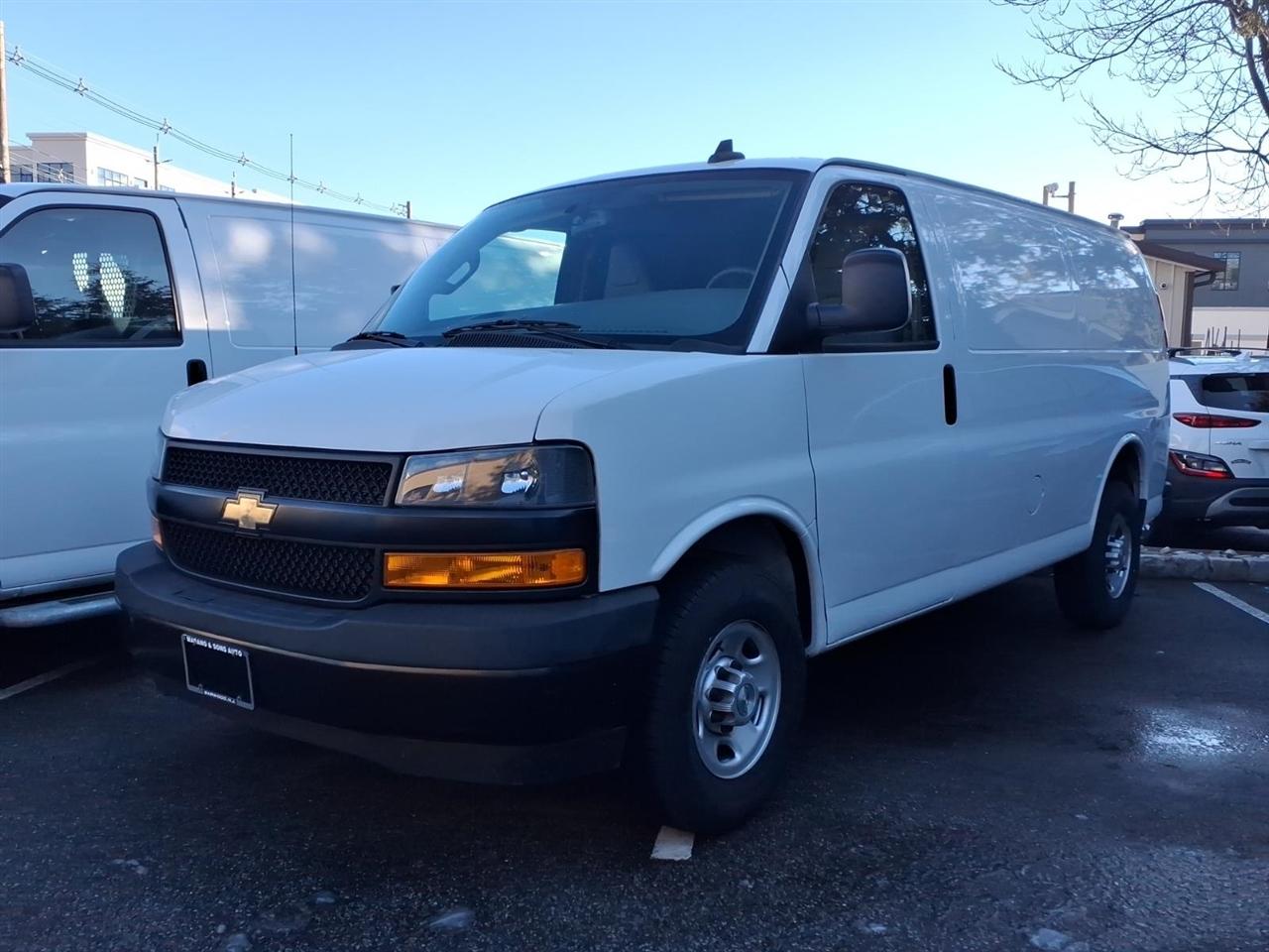2020 Chevrolet Express Cargo Van RWD 2500 135"
