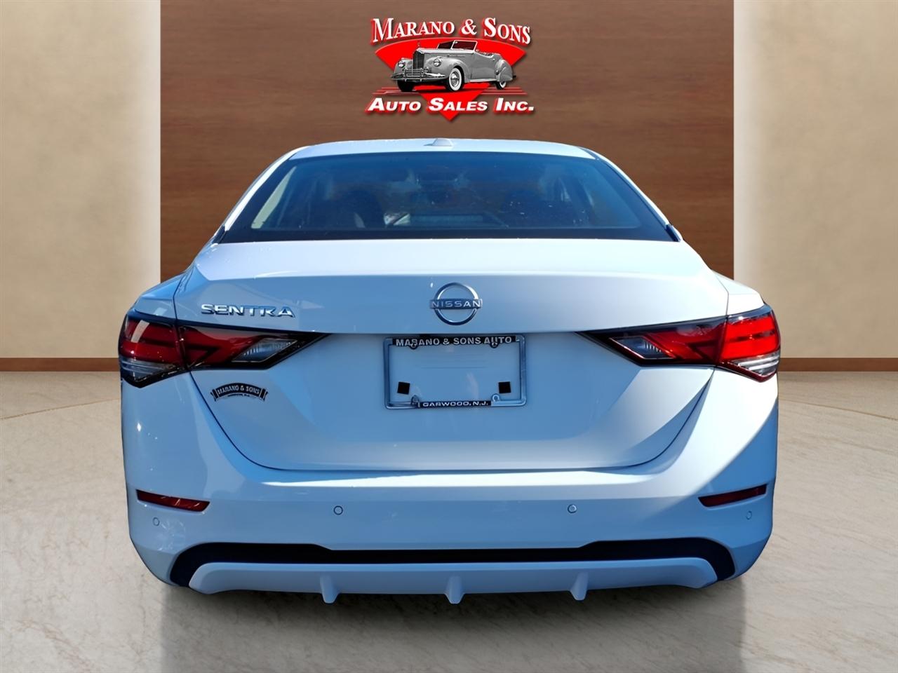 Nissan Sentra SV CVT 2025