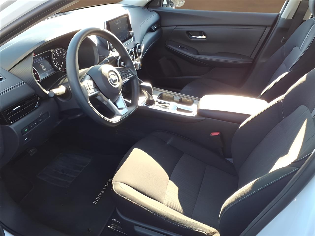 Nissan Sentra SV CVT 2025