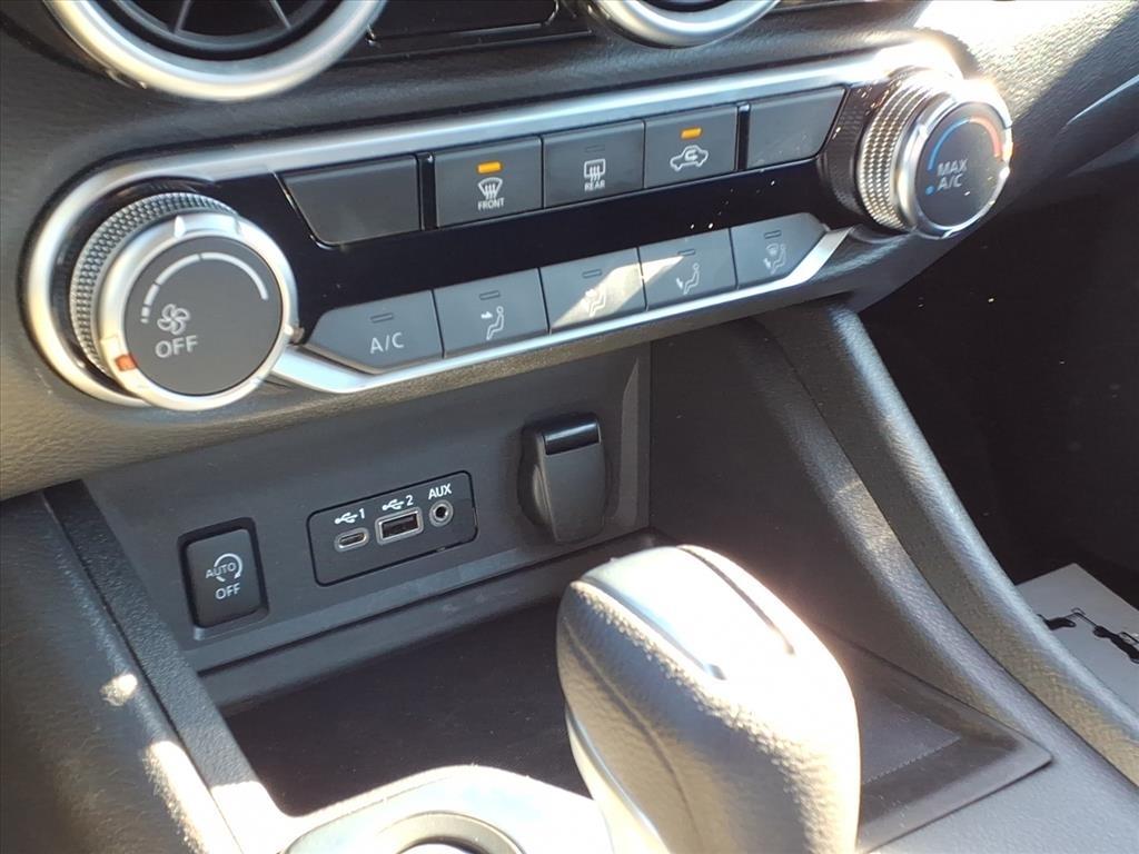 Nissan Sentra SV CVT 2025