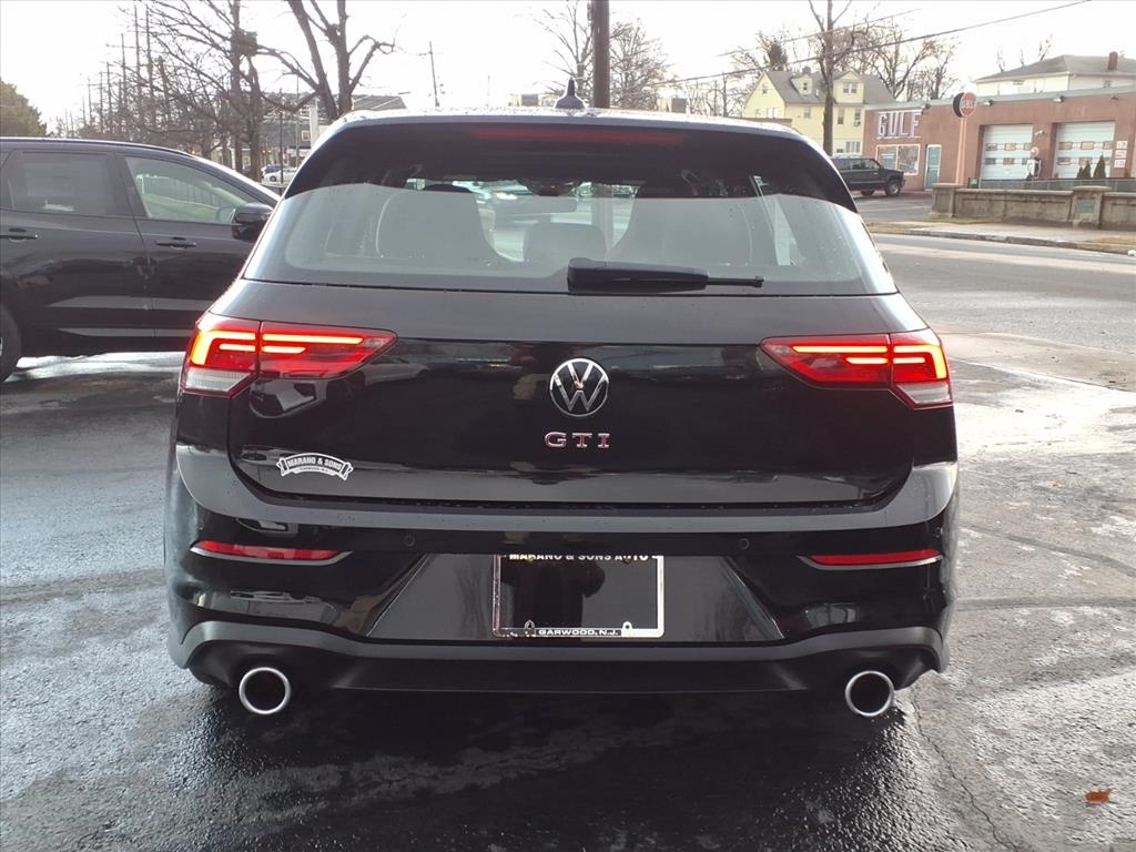 Volkswagen Golf GTI 2.0T S DSG 2024