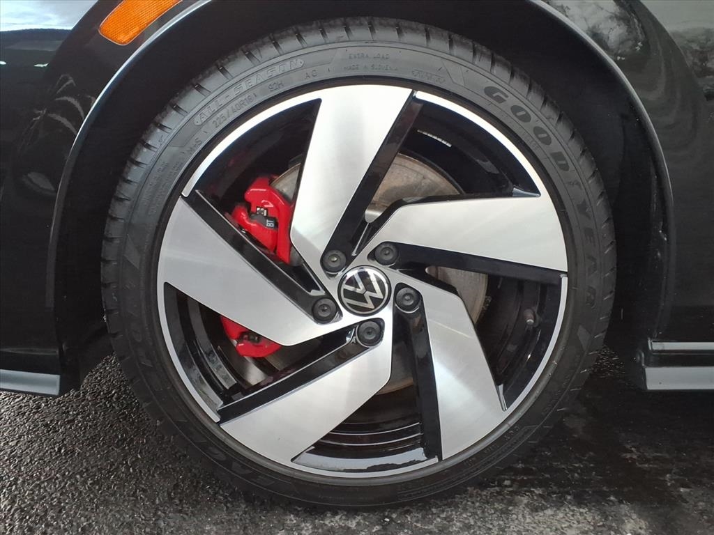 Volkswagen Golf GTI 2.0T S DSG 2024