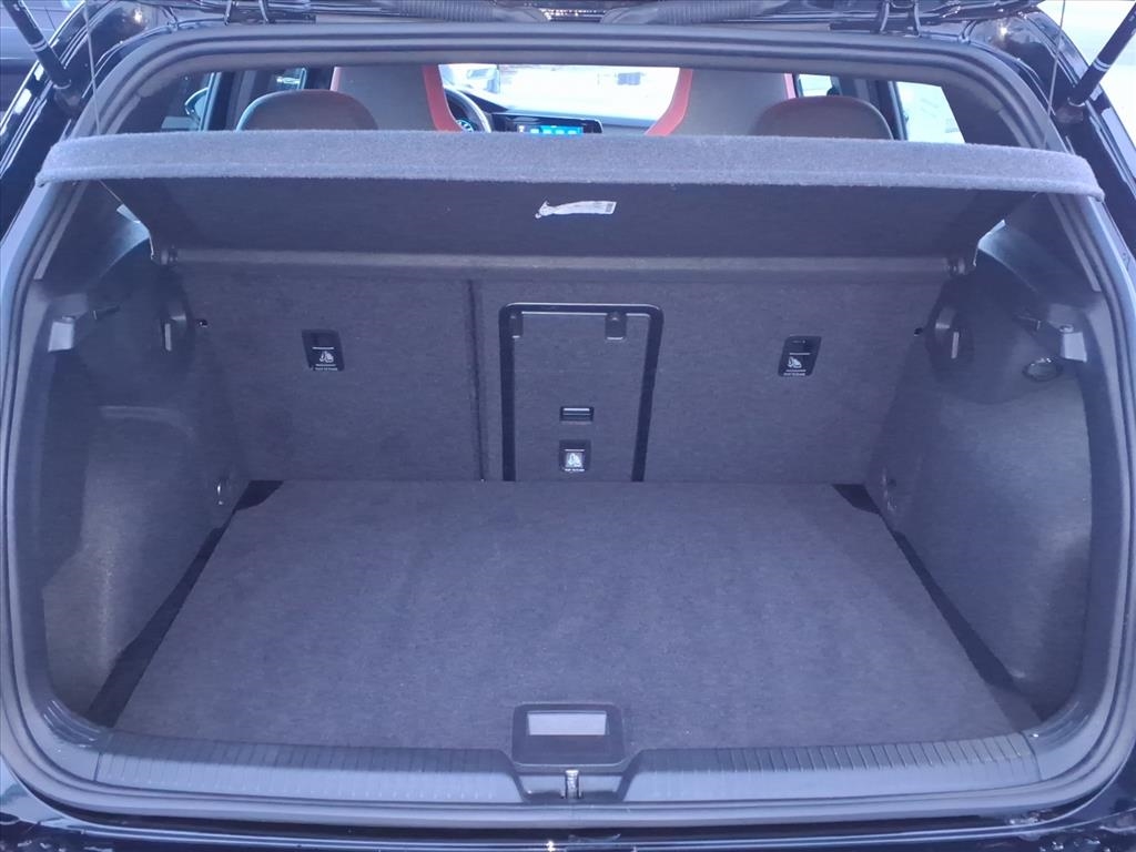 Volkswagen Golf GTI 2.0T S DSG 2024