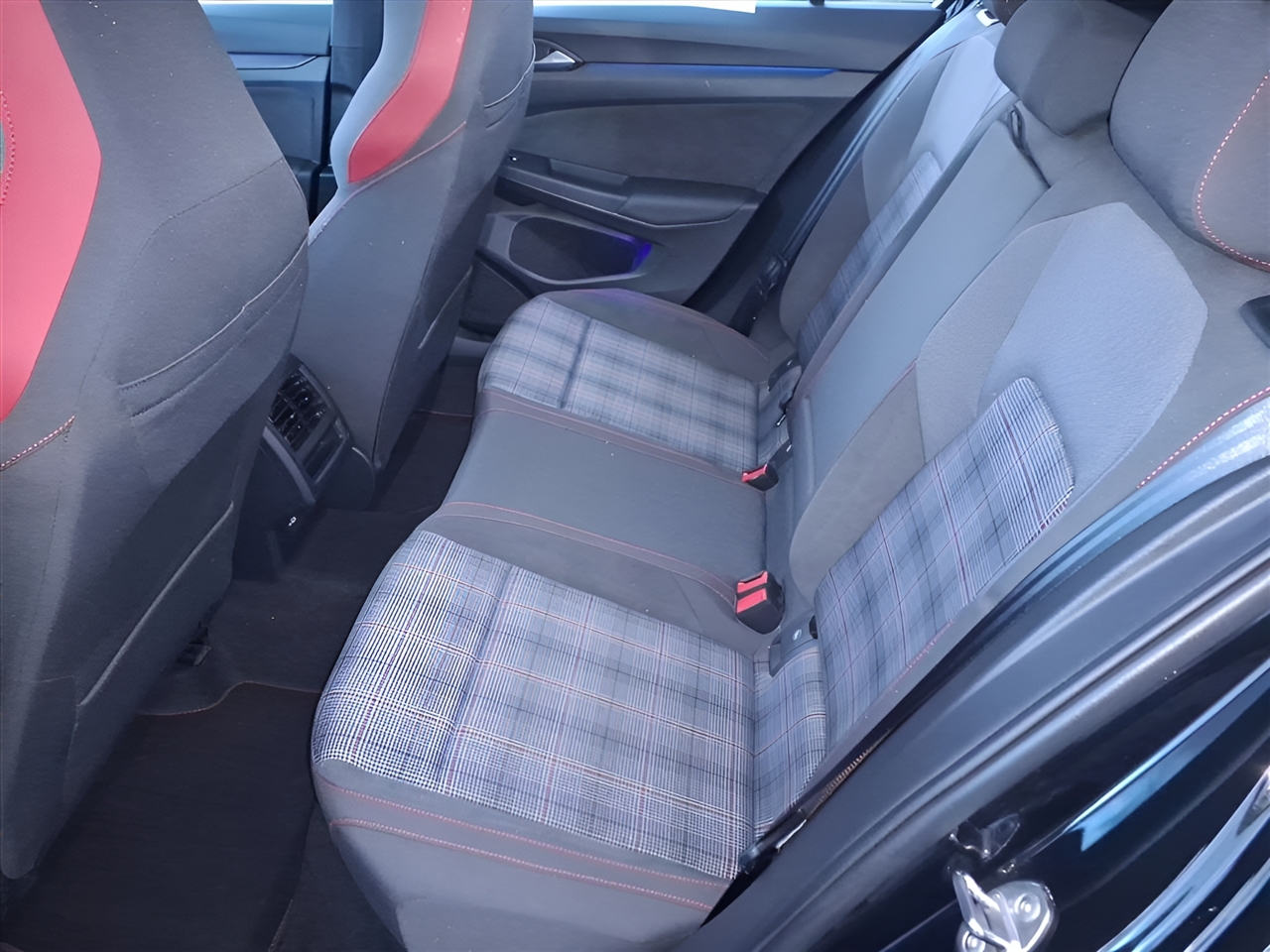 Volkswagen Golf GTI 2.0T S DSG 2024