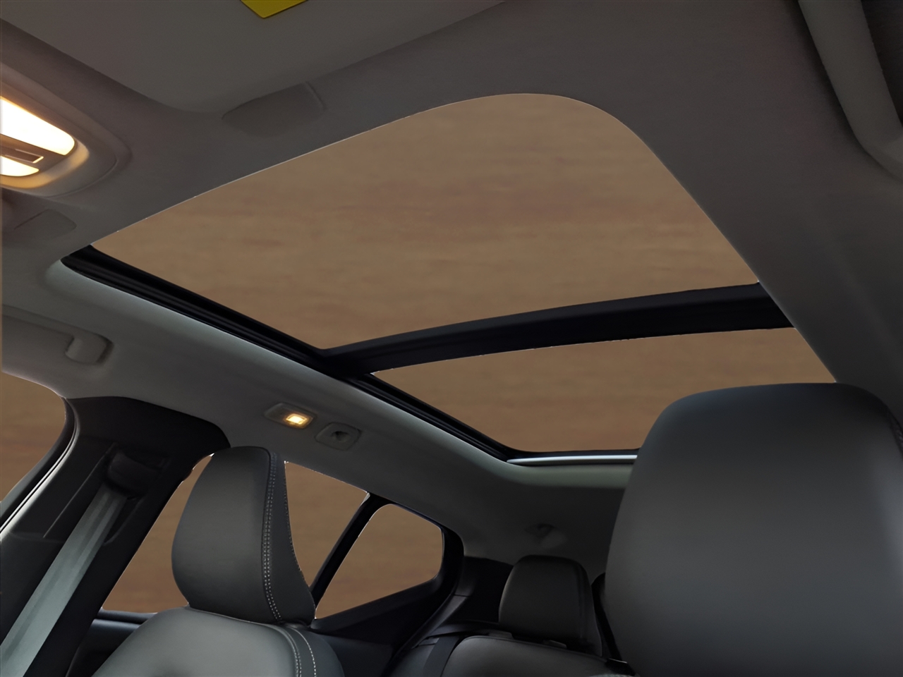 Volvo XC40 B5 AWD Plus Bright Theme 2025