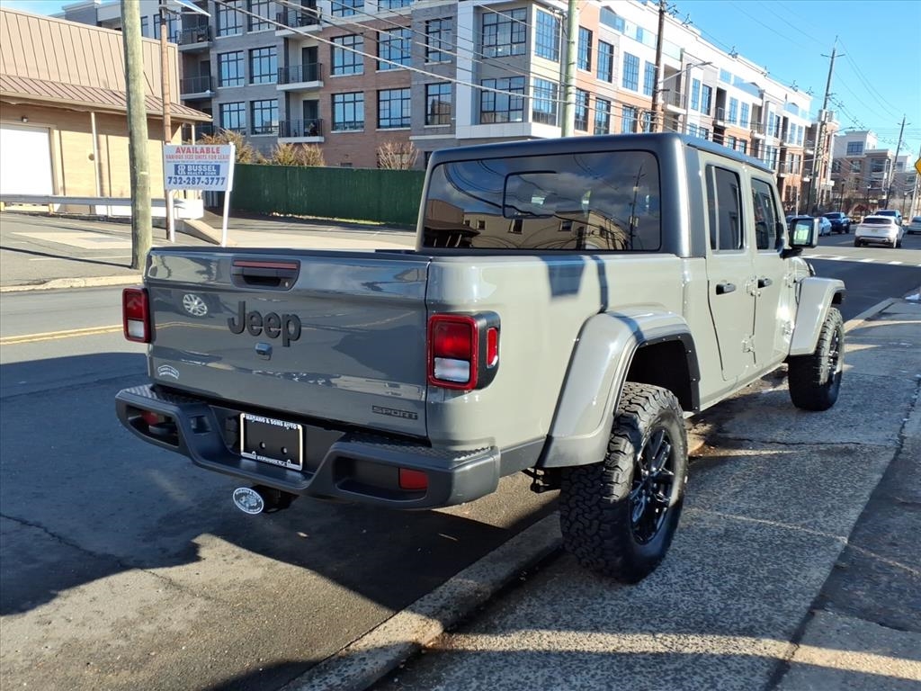 Jeep Gladiator Sport S 4x4 2021