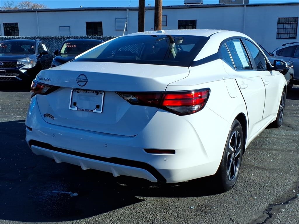 Nissan Sentra SV CVT 2025