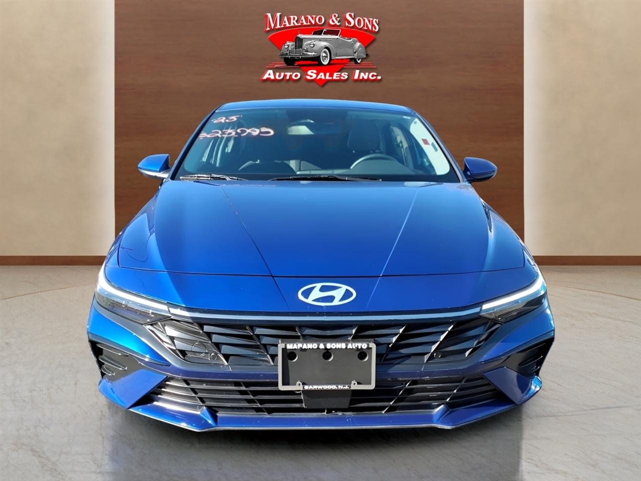 Hyundai Elantra SEL Convenience IVT 2025