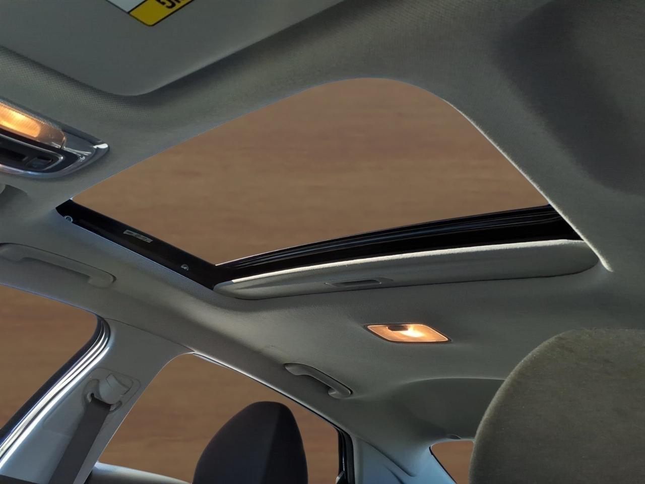 Hyundai Elantra SEL Convenience IVT 2025