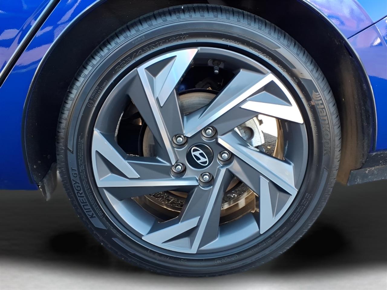 Hyundai Elantra SEL Convenience IVT 2025