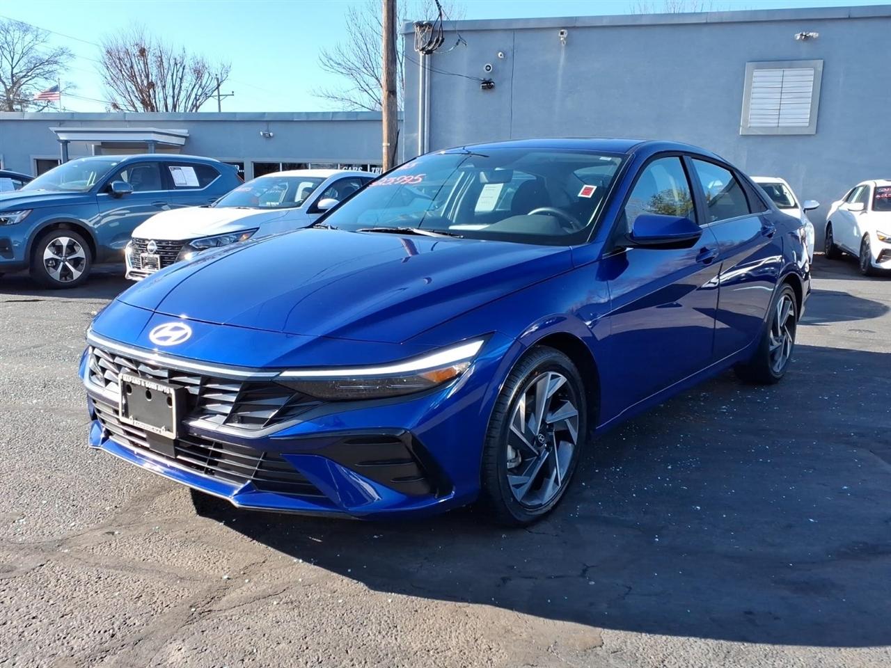 Hyundai Elantra SEL Convenience IVT 2025