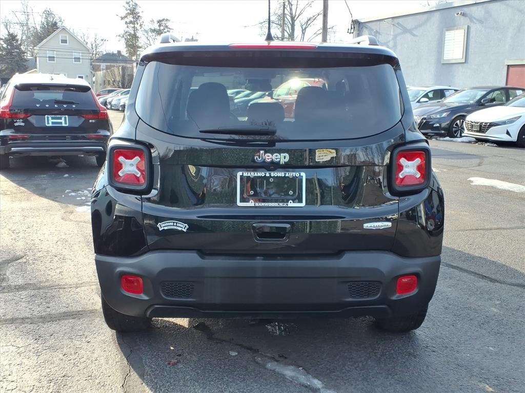 Jeep Renegade Latitude FWD 2021