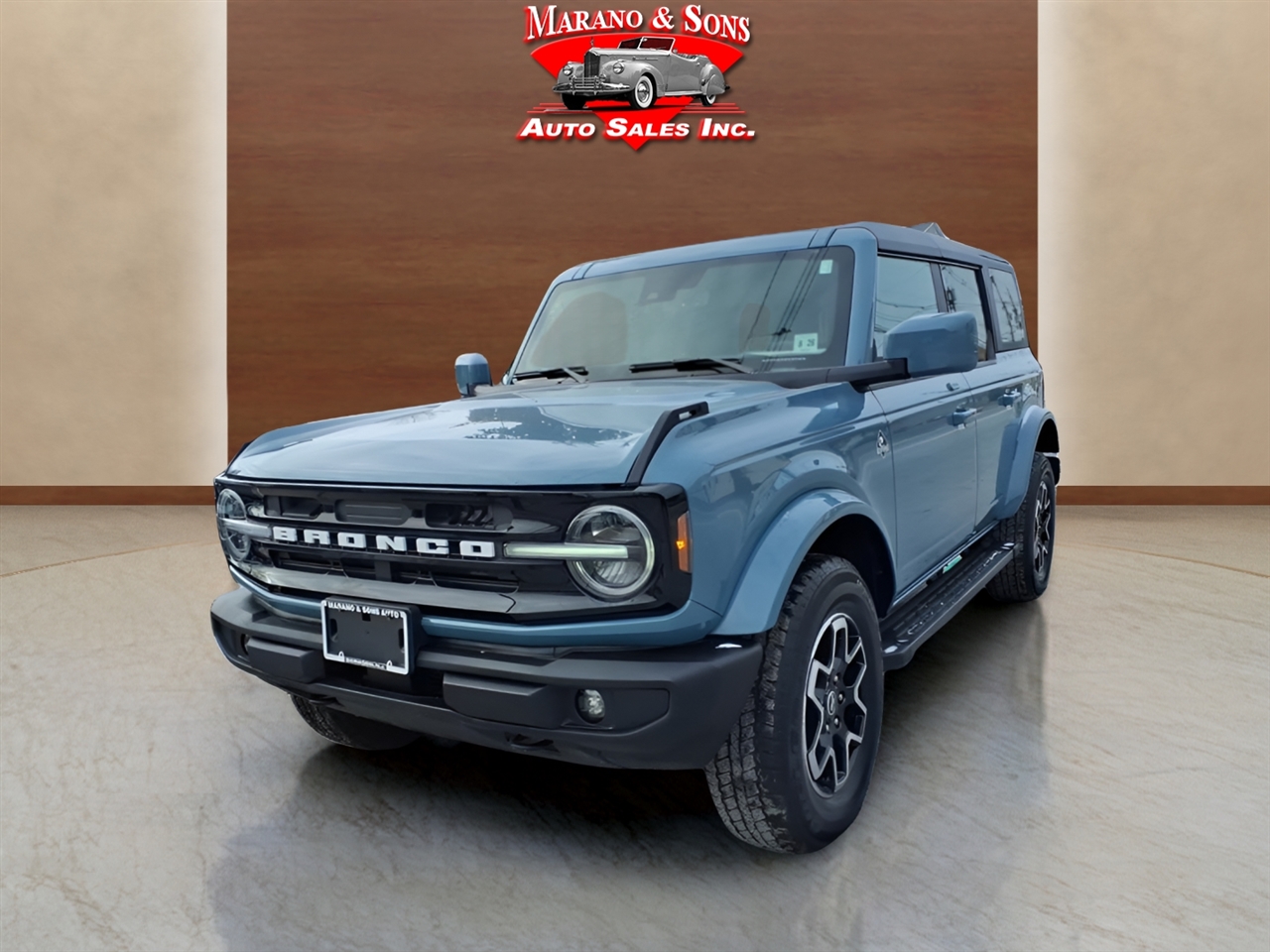 2023 Ford Bronco Base 4 Door 4x4