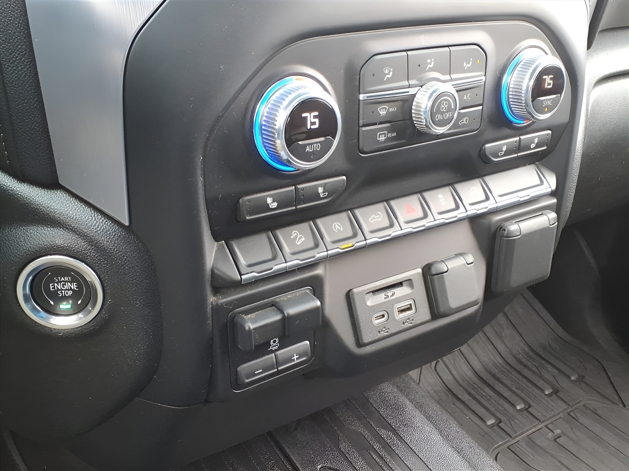 GMC Sierra 1500 4WD Crew Cab 157" SLE 2020