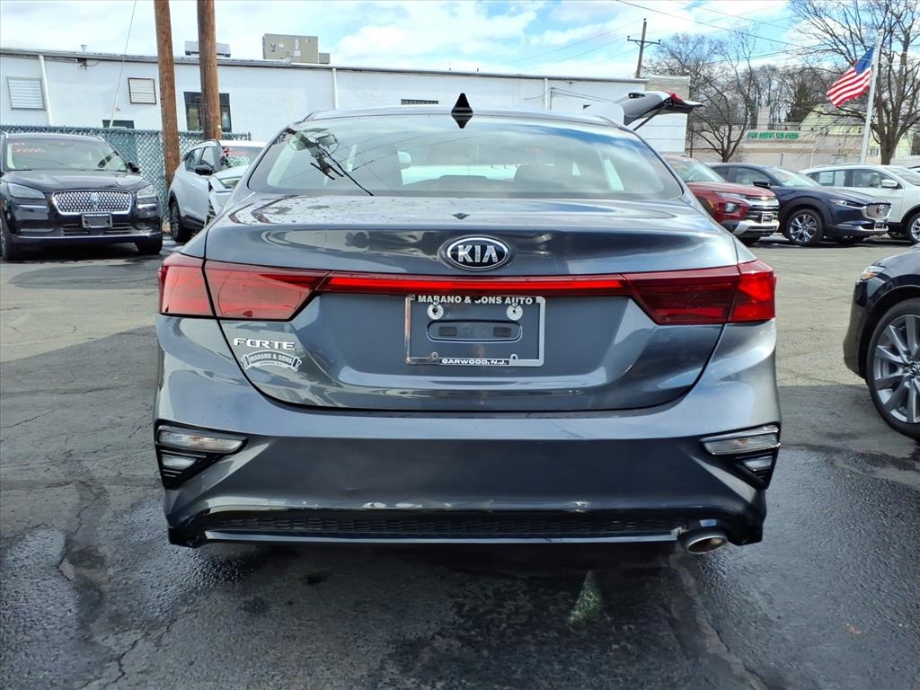 Kia Forte LXS IVT 2020