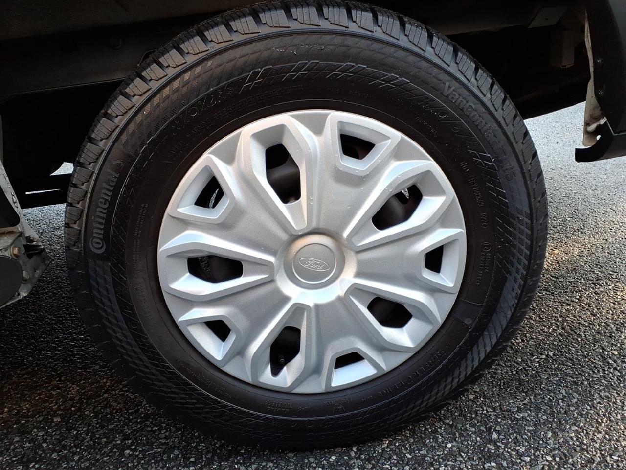 Ford Transit Cargo Van T-250 130" Low Rf 9070 GVWR RWD 2024