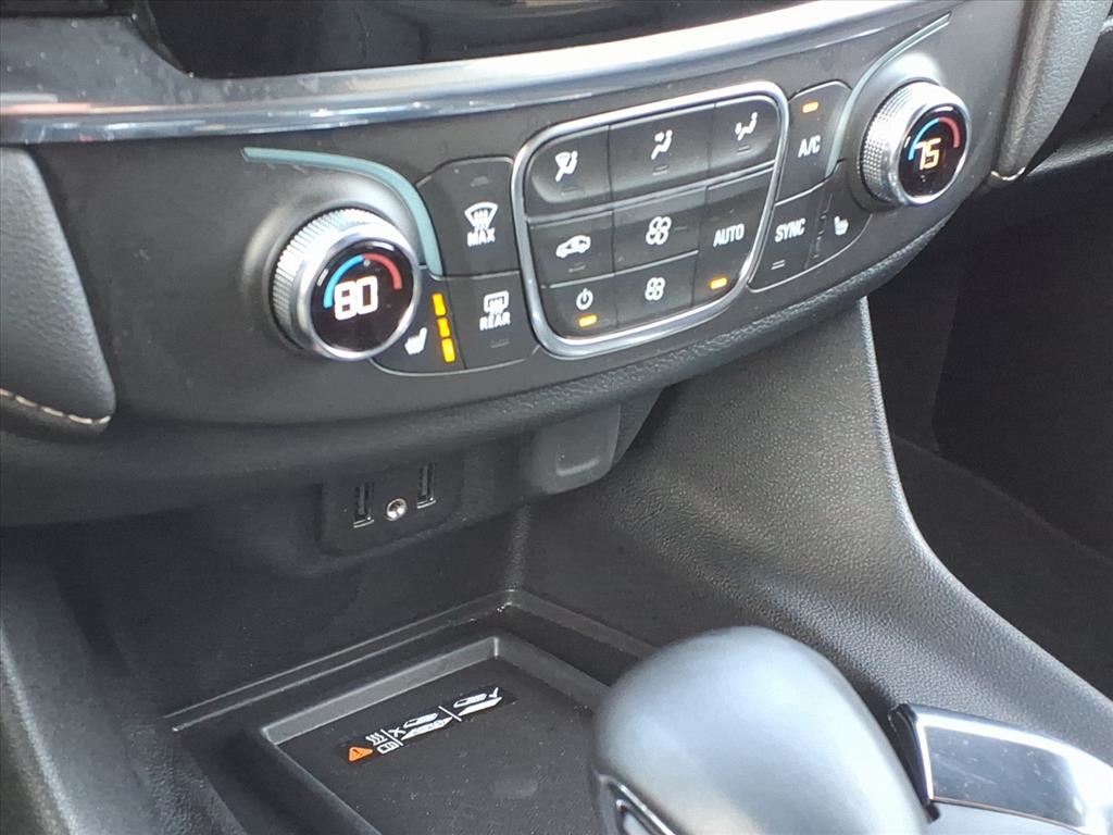 Chevrolet Traverse AWD 4dr LT Leather 2023