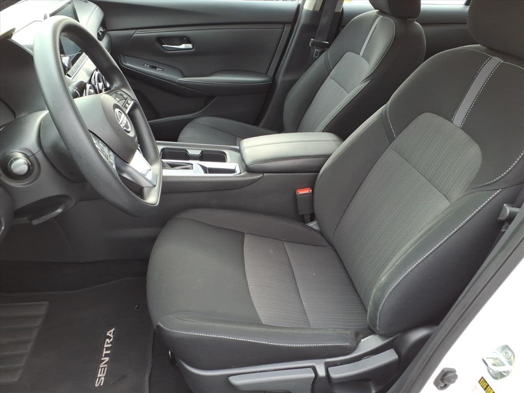 Nissan Sentra SV CVT 2025