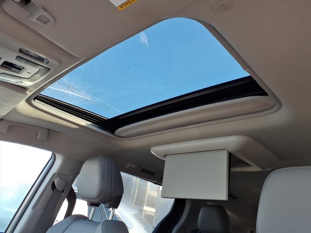 Toyota Sienna Limited AWD 7-Passenger (Natl) 2024