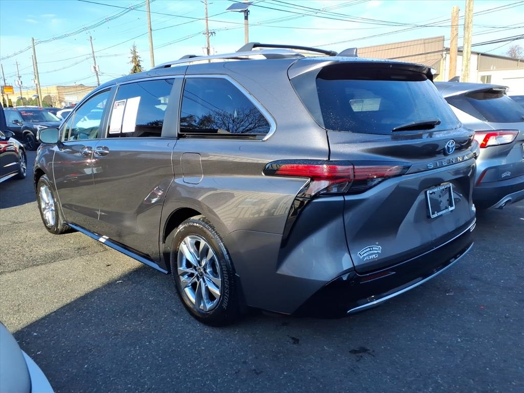 Toyota Sienna Limited AWD 7-Passenger (Natl) 2024