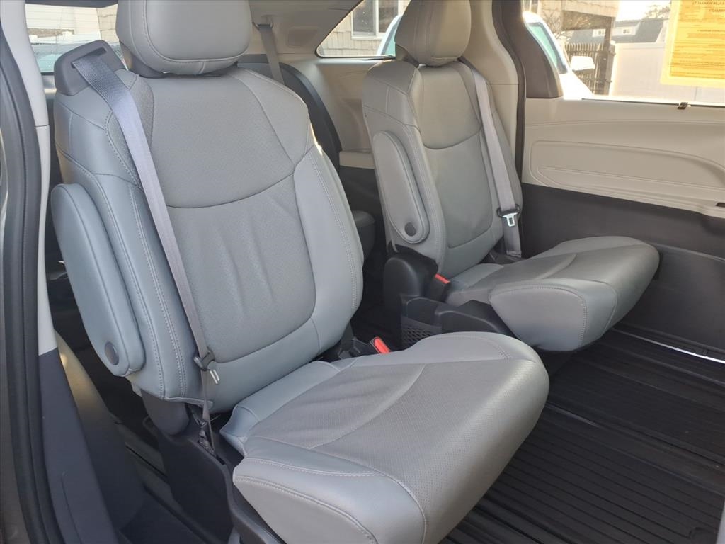 Toyota Sienna Limited AWD 7-Passenger (Natl) 2024