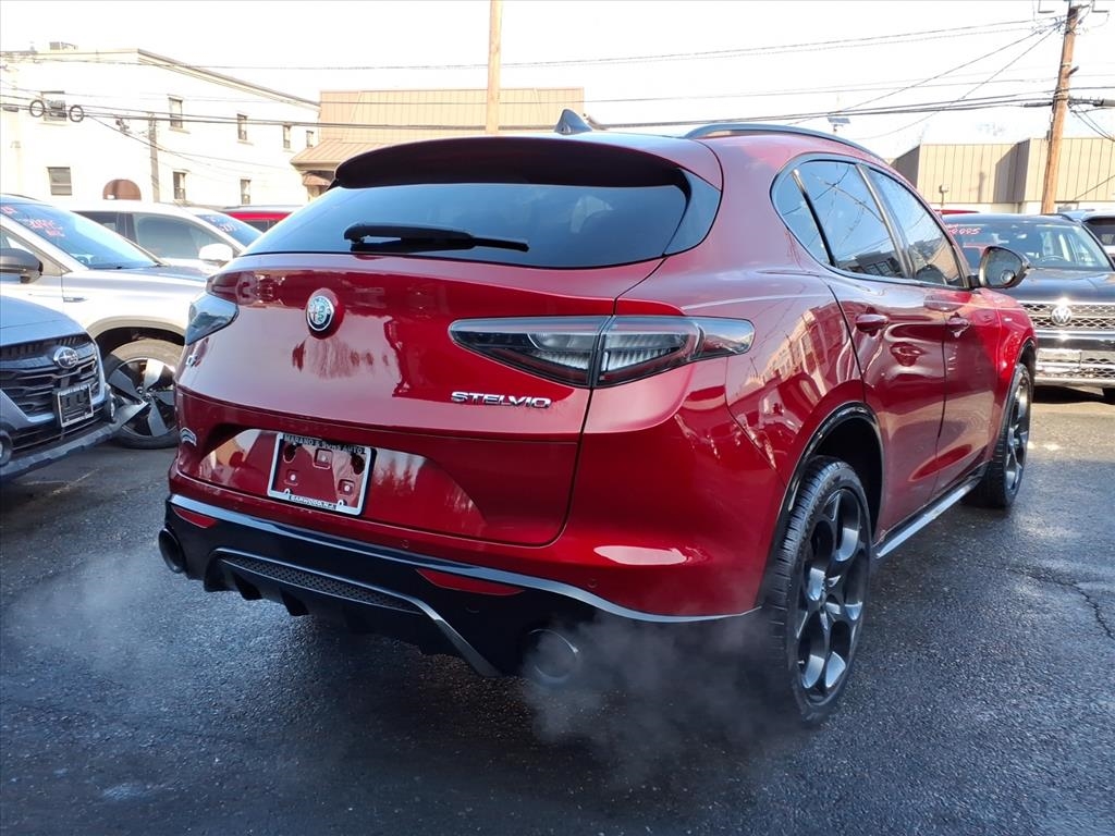 Alfa Romeo Stelvio Veloce AWD 2024