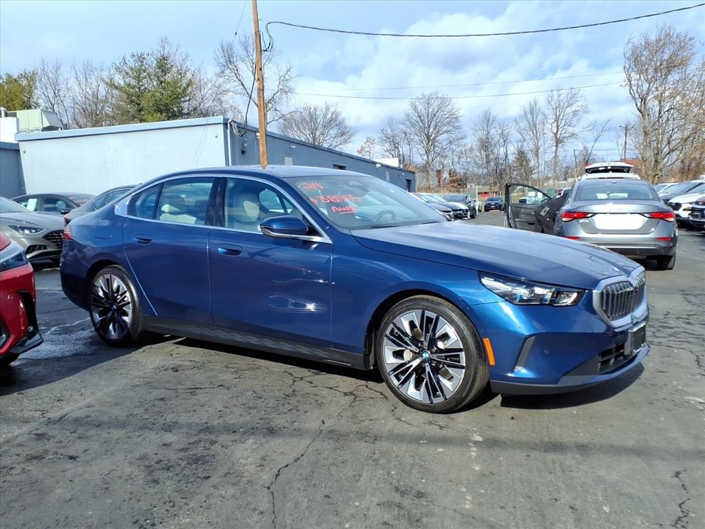 BMW 5 Series 530i xDrive Sedan 2024