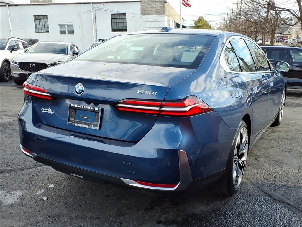 BMW 5 Series 530i xDrive Sedan 2024