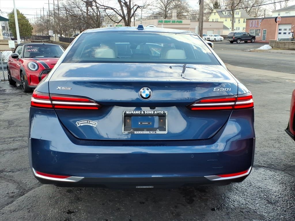 BMW 5 Series 530i xDrive Sedan 2024