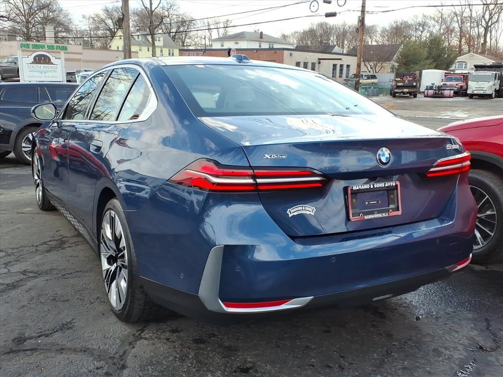 BMW 5 Series 530i xDrive Sedan 2024