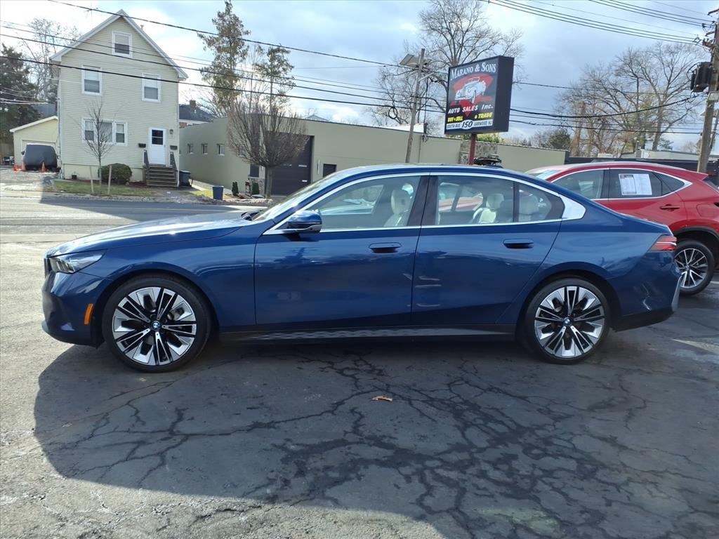 BMW 5 Series 530i xDrive Sedan 2024