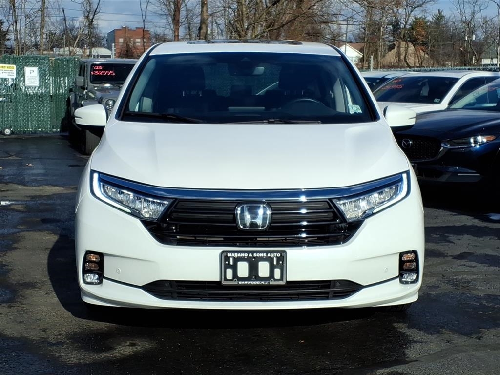 Honda Odyssey Touring Auto 2024