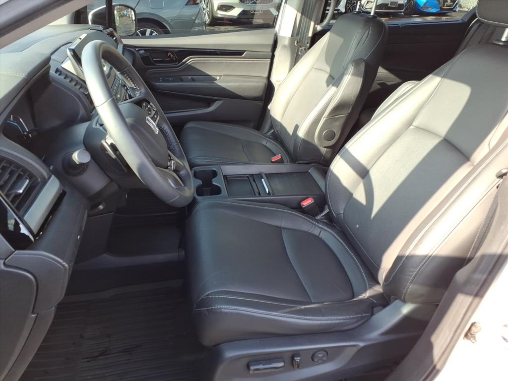 Honda Odyssey Touring Auto 2024