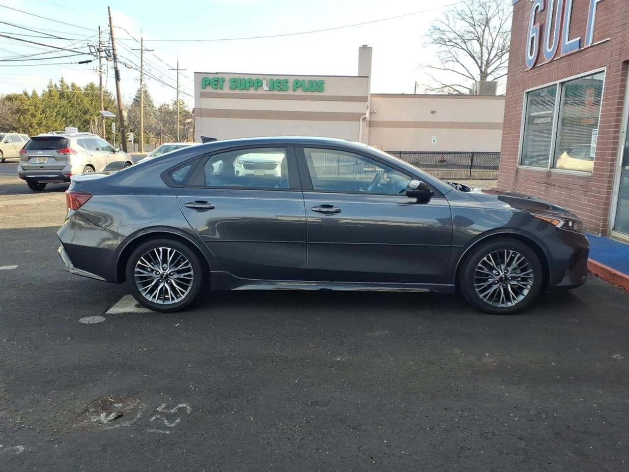 Kia Forte GT-Line IVT 2023