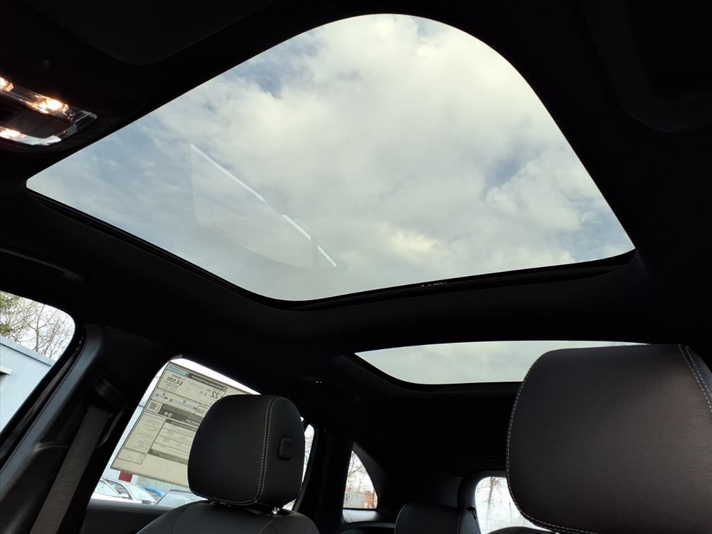 Mercedes-Benz GLA AMG GLA 45 4MATIC SUV 2023