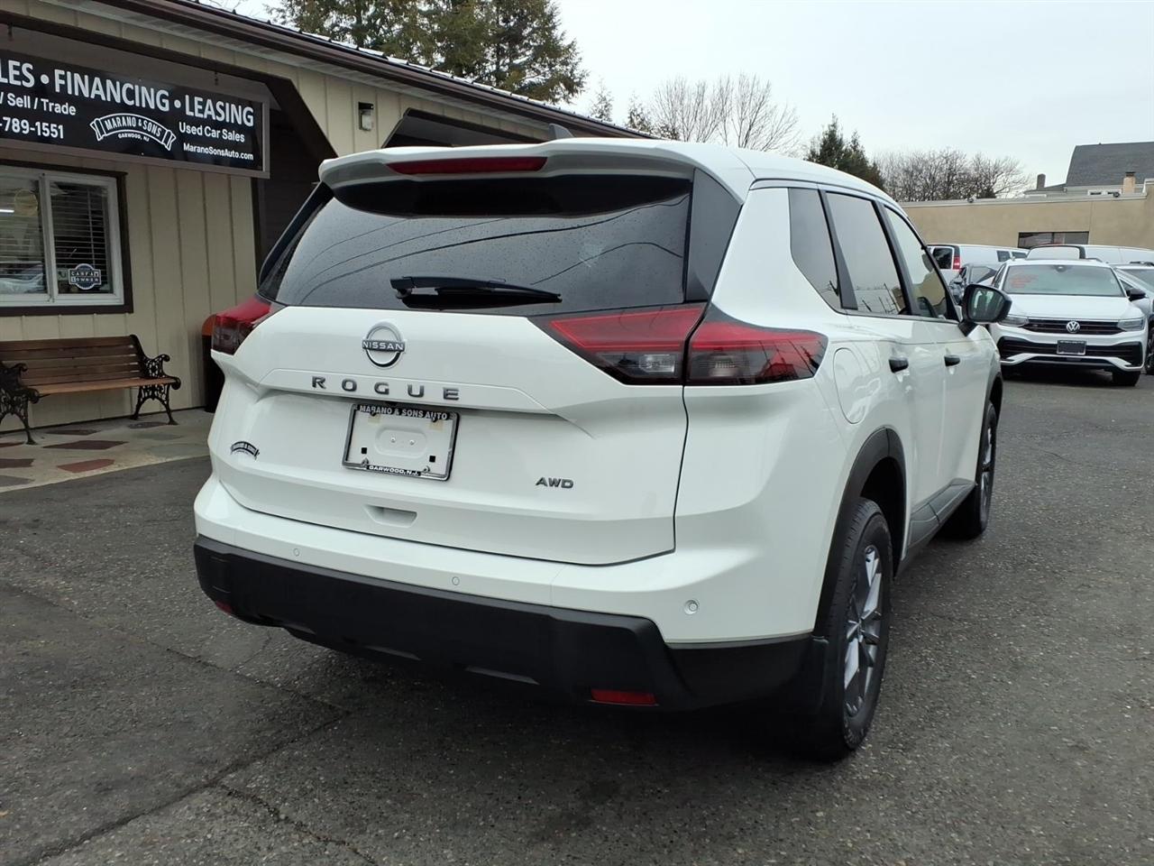 Nissan Rogue AWD S *Ltd Avail* 2026